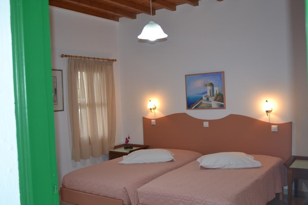 Studios Flora Manos Platys Gialos  ภายนอก รูปภาพ